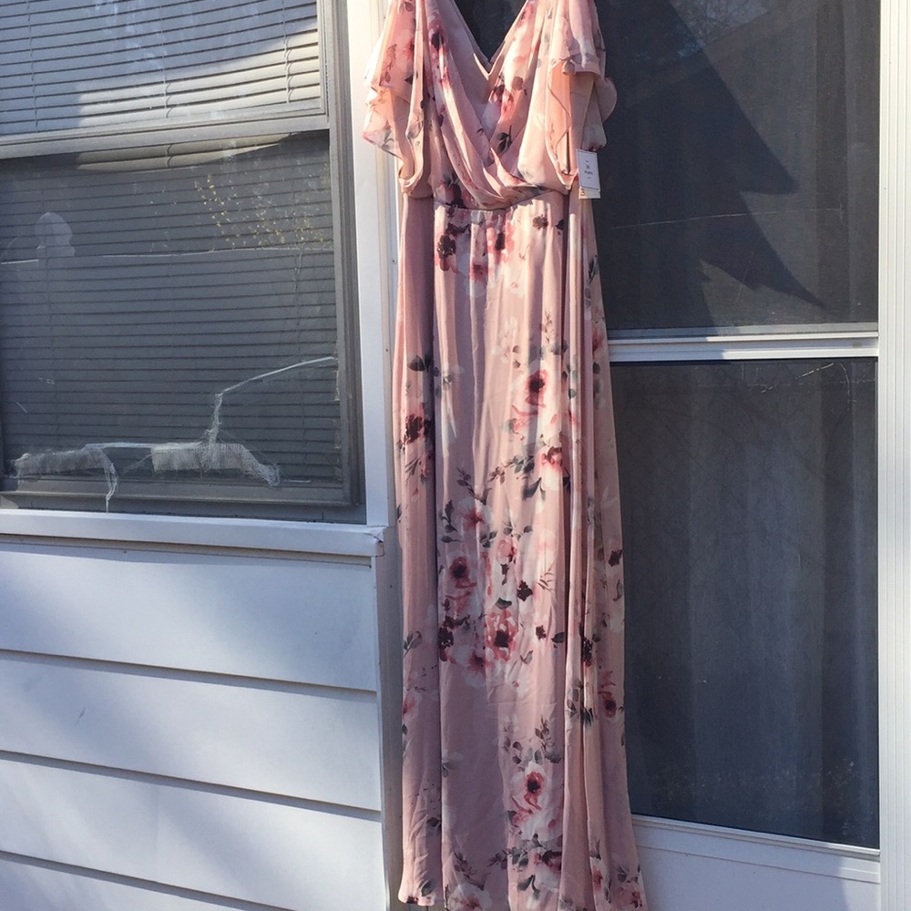 David’s Bridal Dreamy Pink Maxi Dress 🌸💐🌷🌺🌸 - Picture 3 of 16